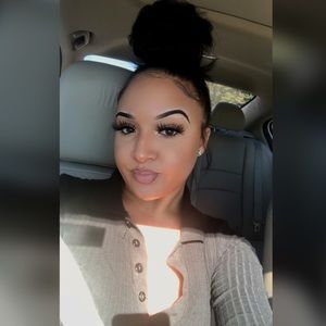 Meet your Posher, Chanelle